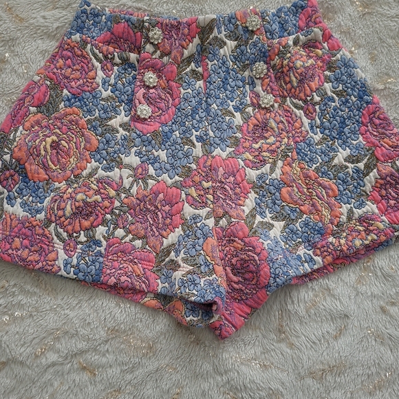 Georgeus short - Picture 1 of 3